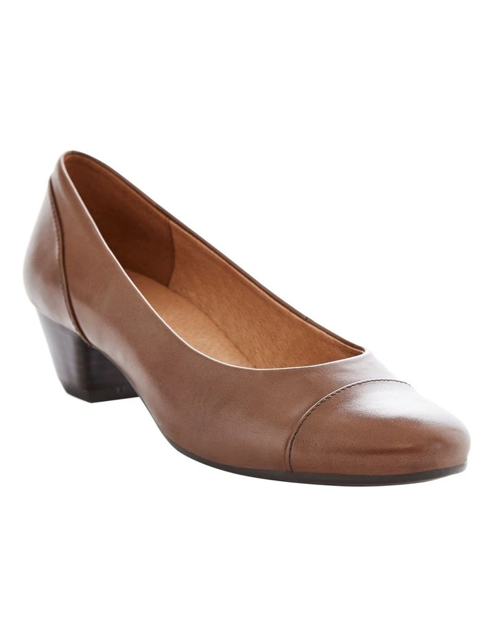 Acton Heeled Shoes in Brown Leather image 2
