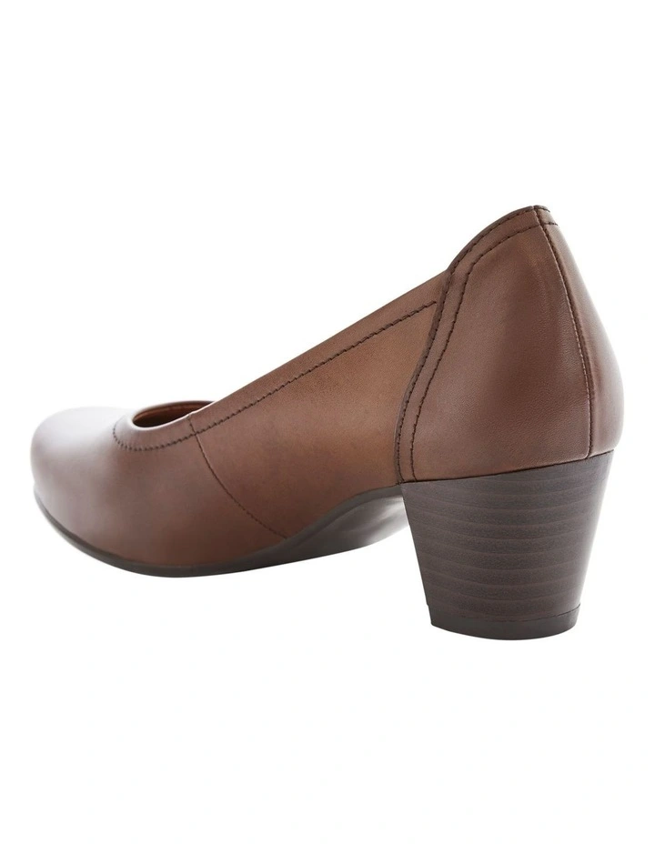 Cyrus Heeled Shoes in Brown Glove image 3