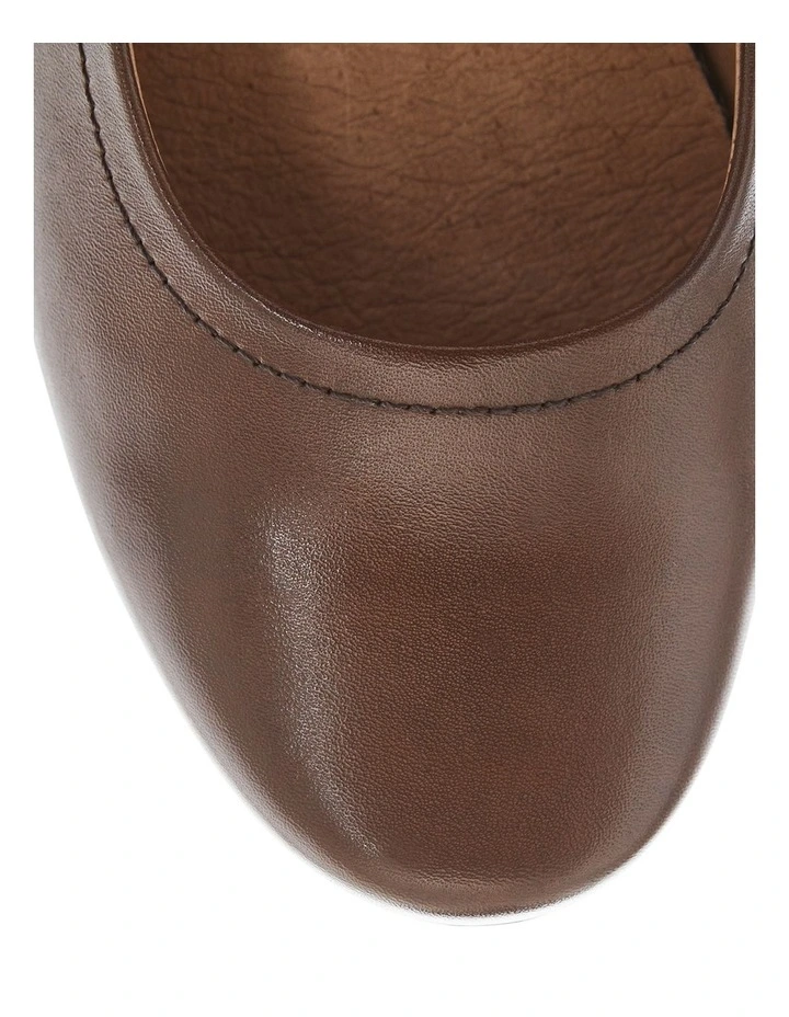 Cyrus Heeled Shoes in Brown Glove image 4