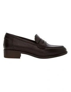 Lavena Flat Shoes in Chocolate Leather