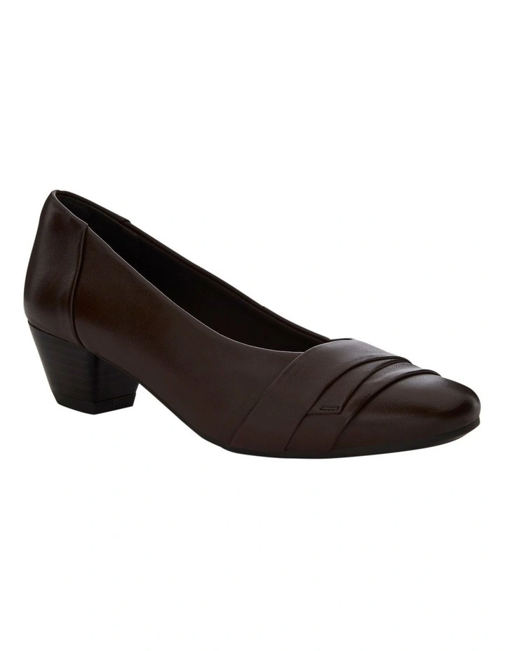 Adler Heeled Shoes in Brown Leather image 2