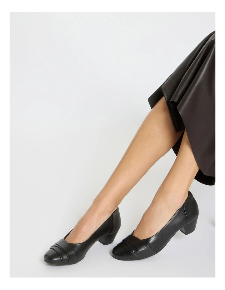Adler Heeled Leather Shoes in Black image 2