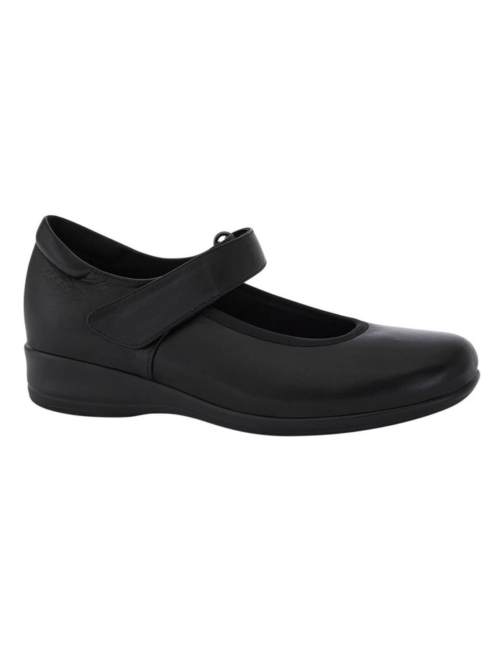 Maguire Flat Leather Shoes in Black image 3