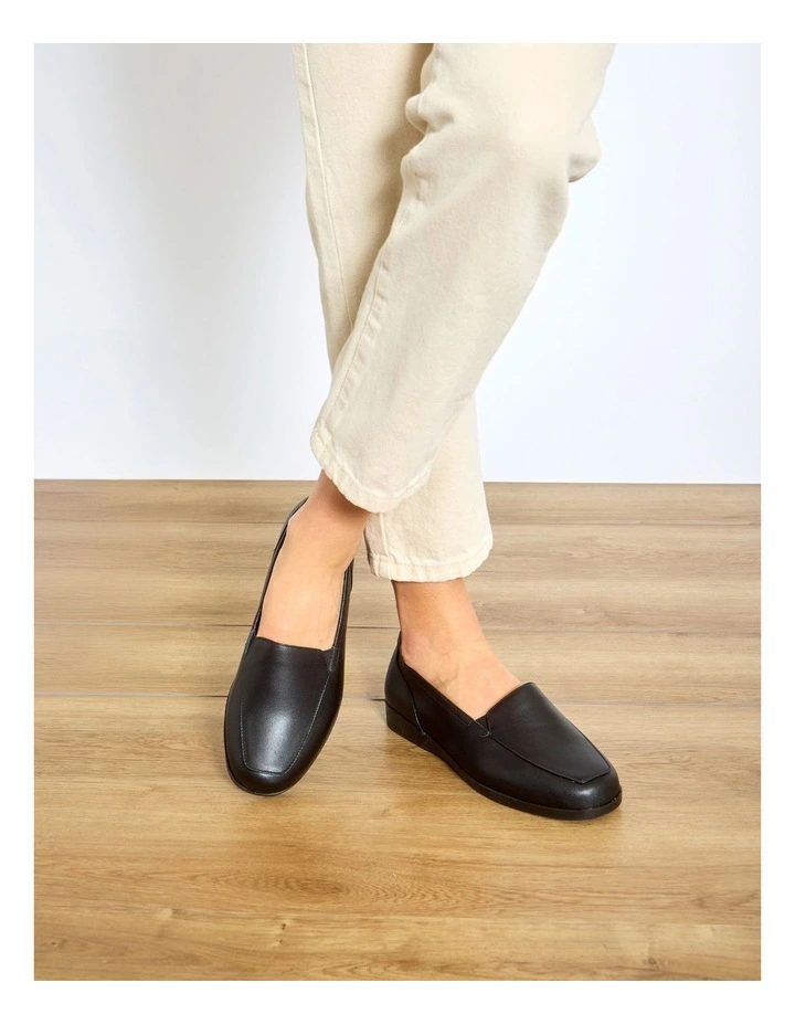 Verse Black Glove Flat Shoes image 2