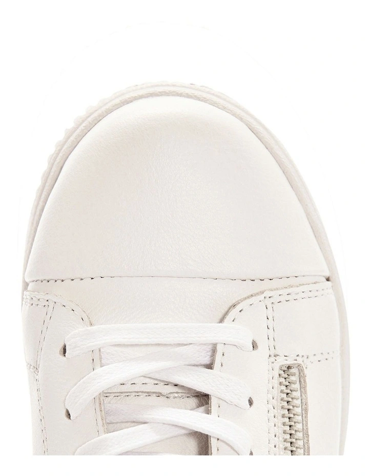 Novella Sneakers in White Leather image 5