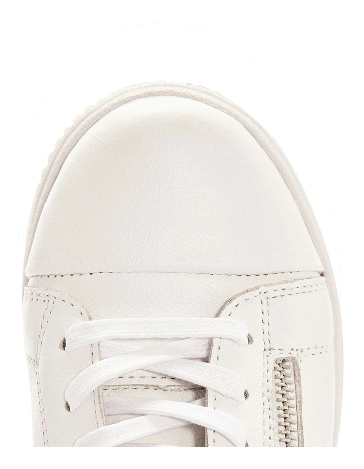 Novella Sneakers in White Leather image 6