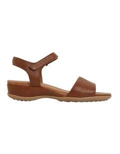 Camden Mid Brown Glove Sandals