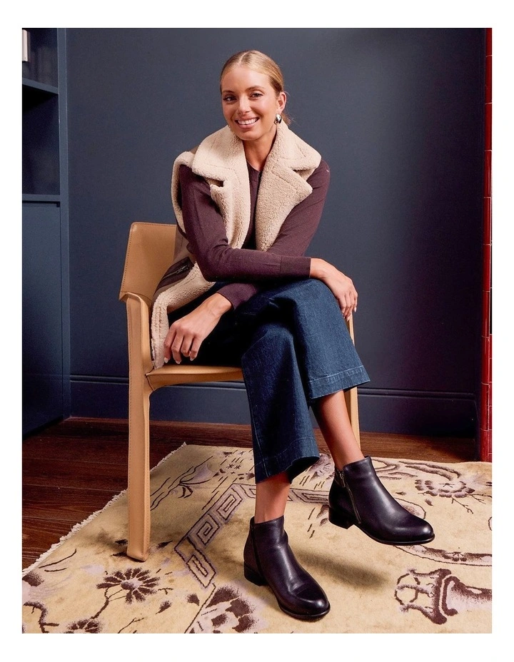 Lorenzo Boots in Black Leather image 2
