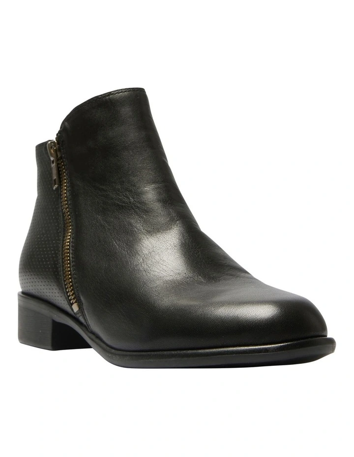 Lorenzo Boots in Black Leather image 3