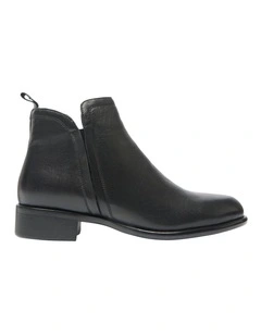 Lance Boots in Black Leather