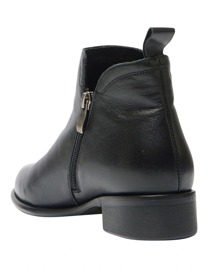 Lance Boots in Black Leather image 6