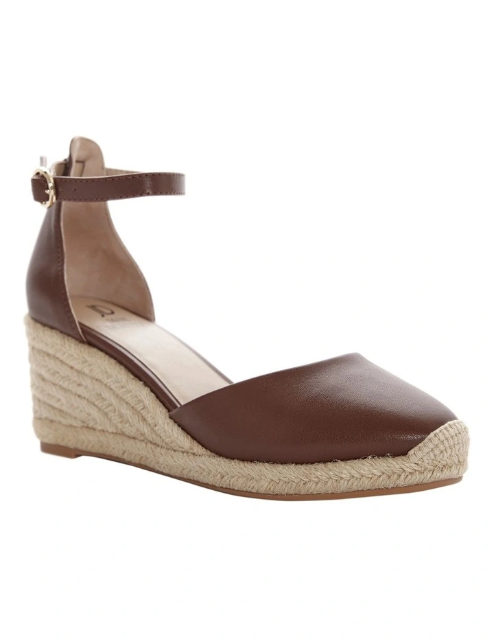 Peru Wedges in Chocolate Leather image 5