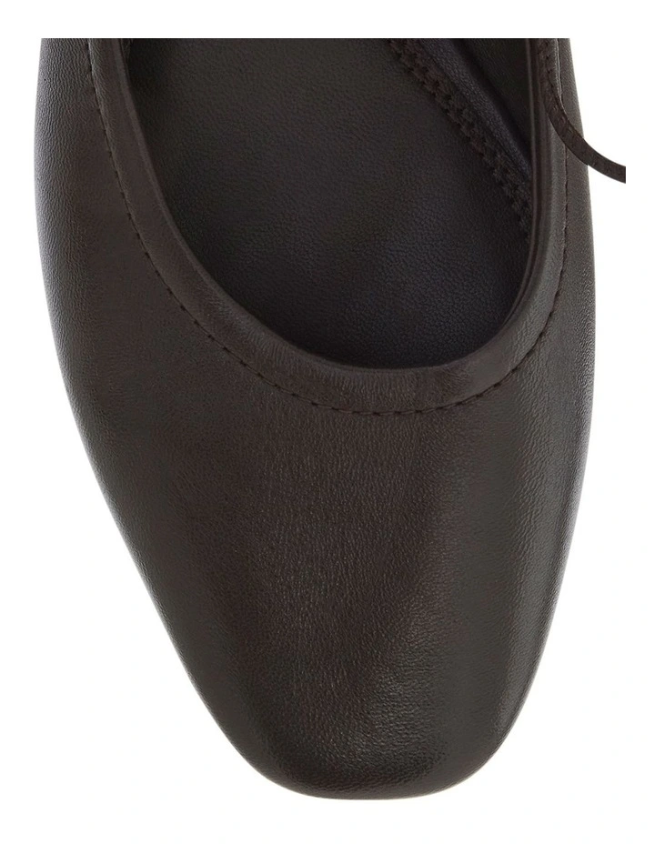 Petina Flat Shoes in Chocolate Leather image 4