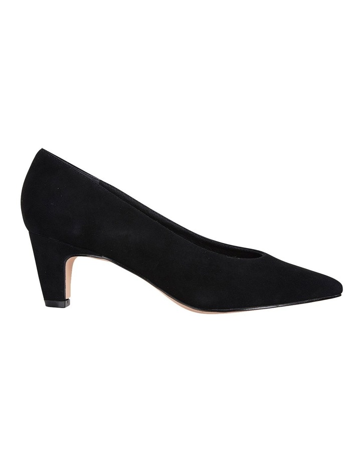 basic black heel