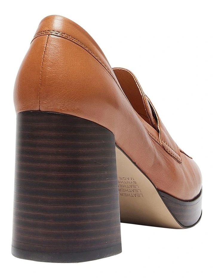Hume Heeled Shoes in Tan Leather image 4