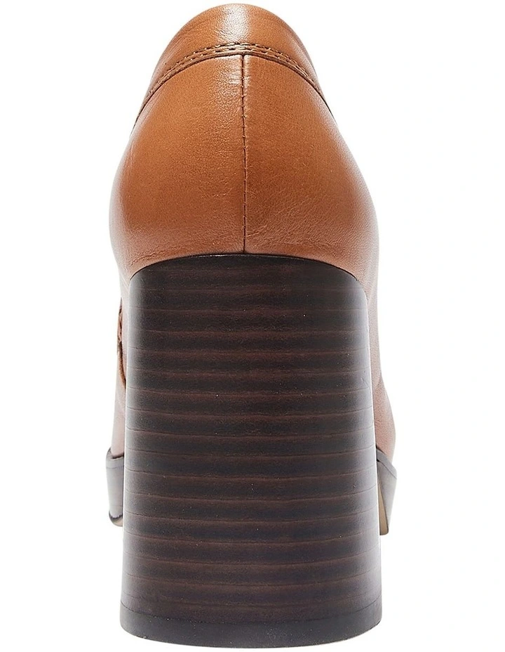Hume Heeled Shoes in Tan Leather image 5
