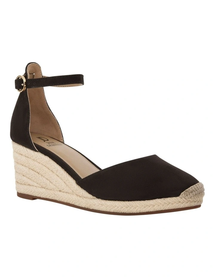 Peru Shoes in Chocolate Suede image 2