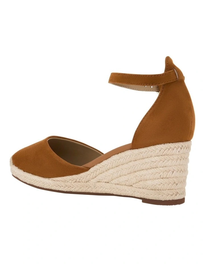 Peru Shoes in Tan Suede image 3