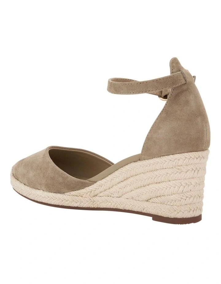Peru Shoes in Taupe Suede image 3