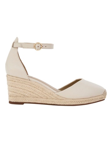 Ivory Glove colour