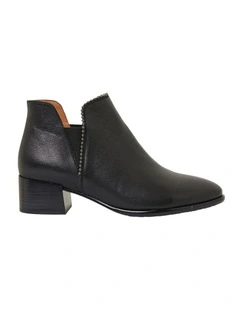 Astor Boots in Black Glove
