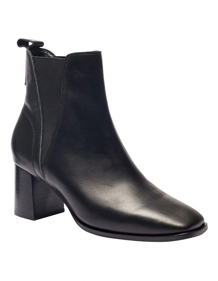 Lachlan Black Glove Boots image 2