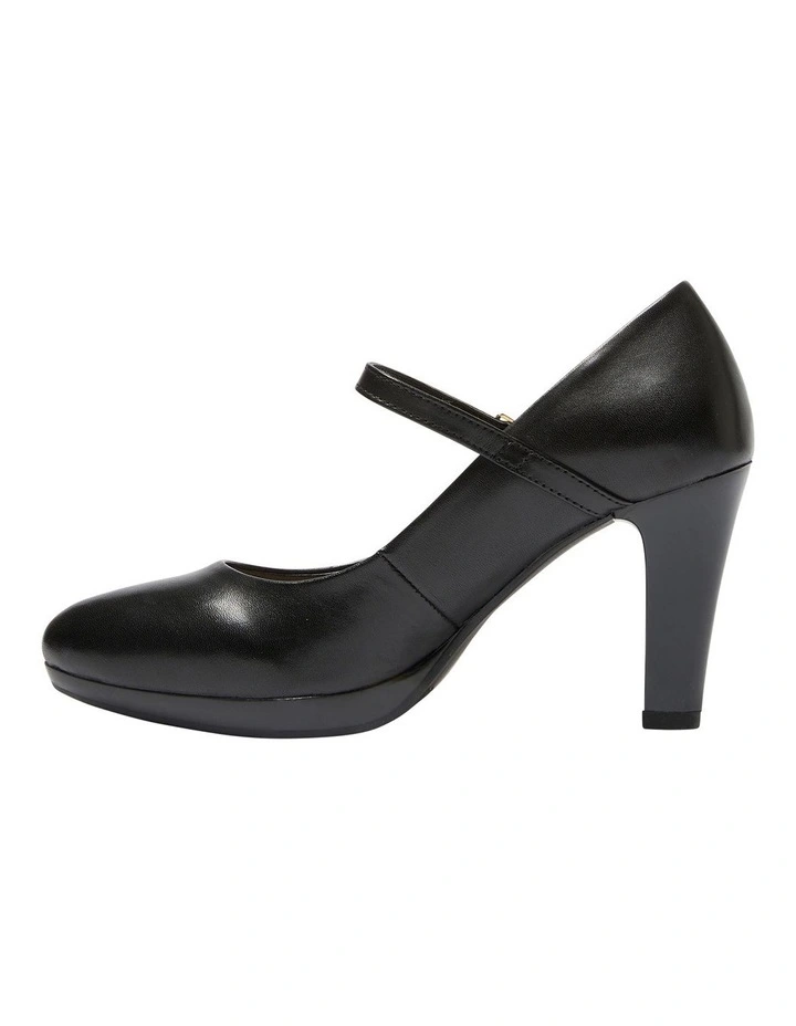 Otis Heeled Shoes in Black Leather image 3