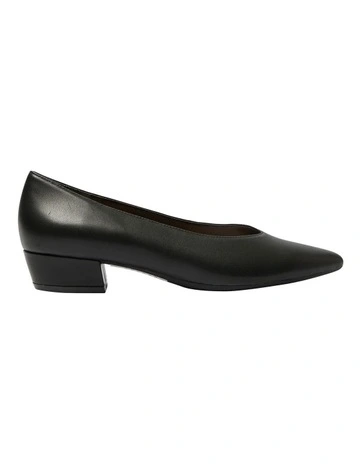 Reagan Heeled Shoes in Black Leather