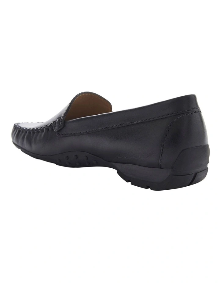 Sicily Flat Shoes in Black Leather image 3
