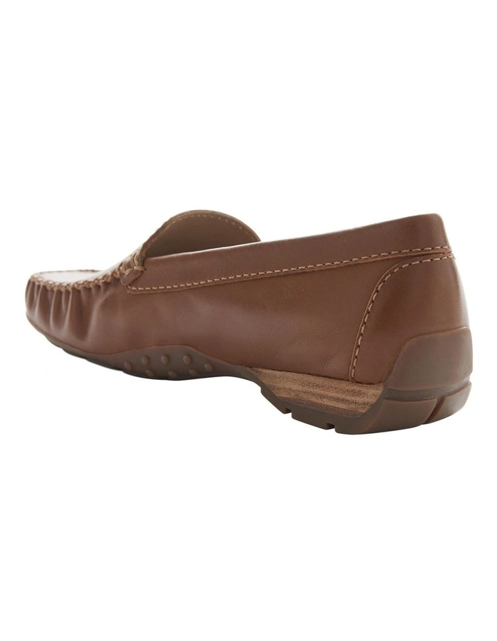 Sicily Flat Shoes in Tan Leather image 3