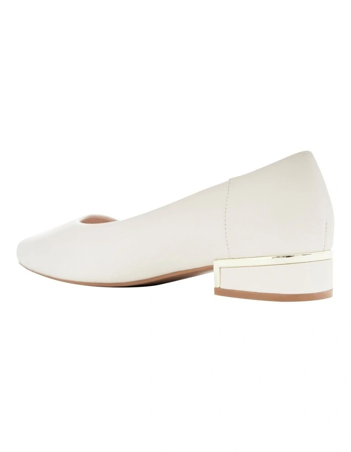 Sinatra Heeled Shoes in Ivory Leather image 3