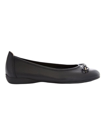Black Glove colour