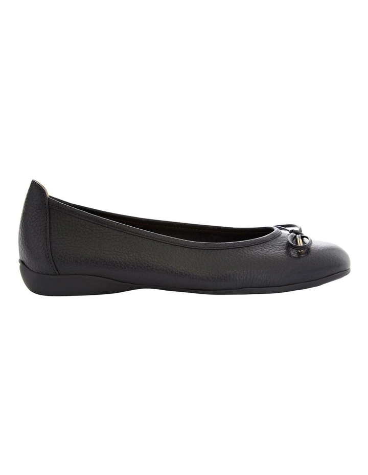 Azaria Flat Shoes in Black Leather image 1