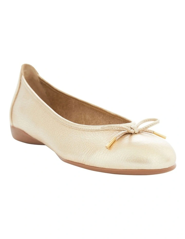 Azaria Flat Shoes in Gold Metallic image 2