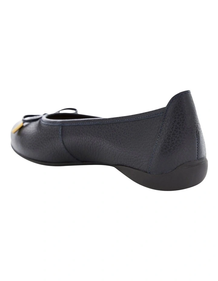 Azaria Flat Shoes in Navy Leather image 3