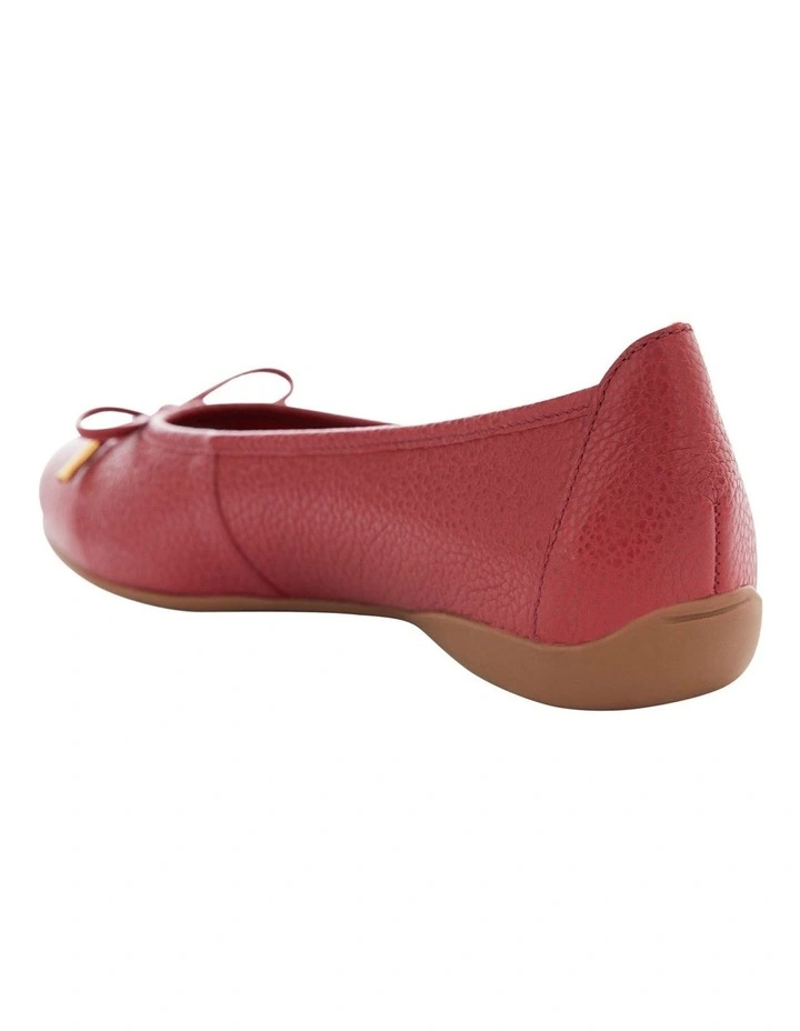 Azaria Flat Shoes in Red Leather image 3
