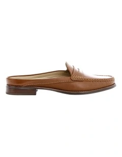 Tudor Flat Shoes in Cognac Leather