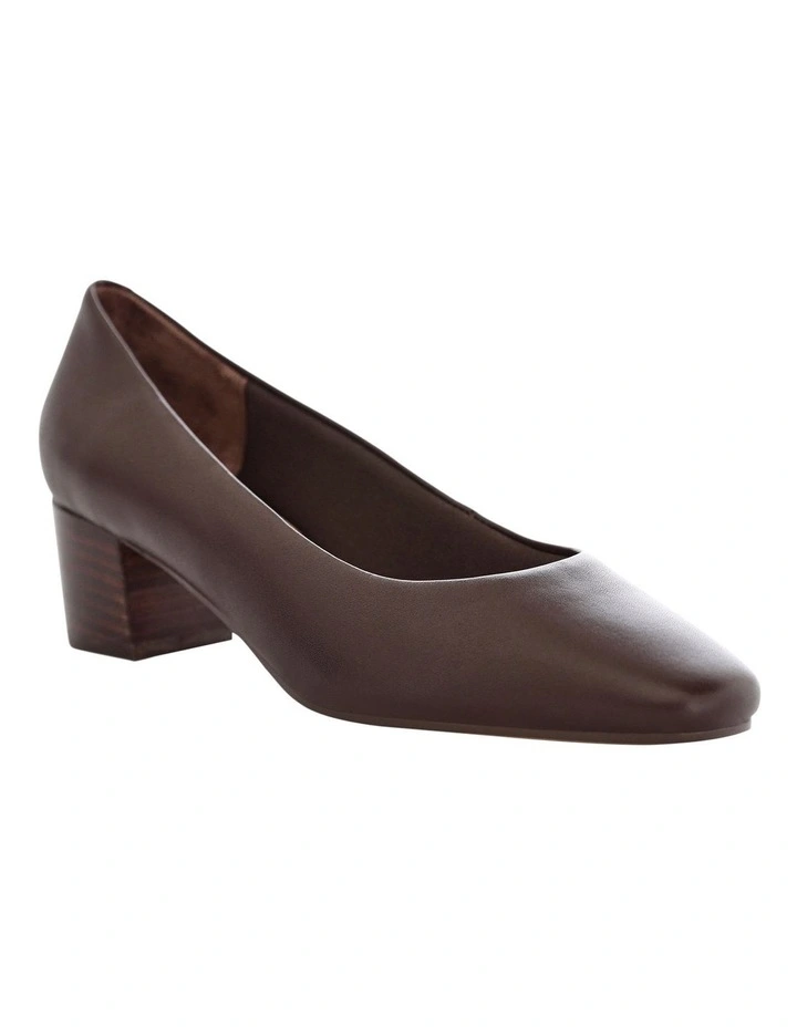 Gamma Leather Heeled Shoes in Chcocolate image 2