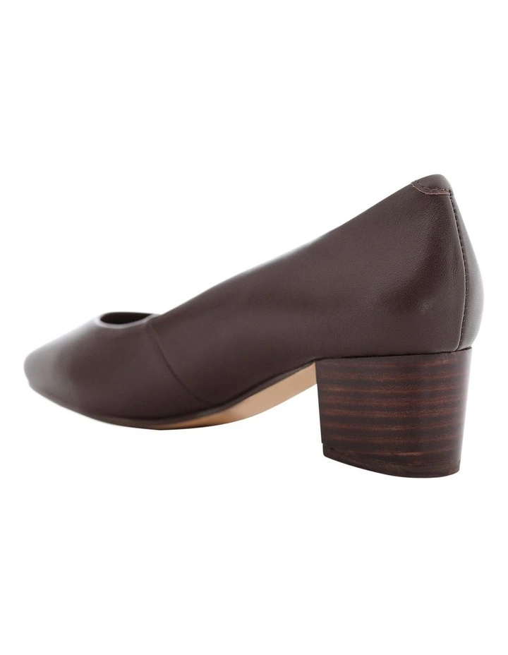 Gamma Leather Heeled Shoes in Chcocolate image 4