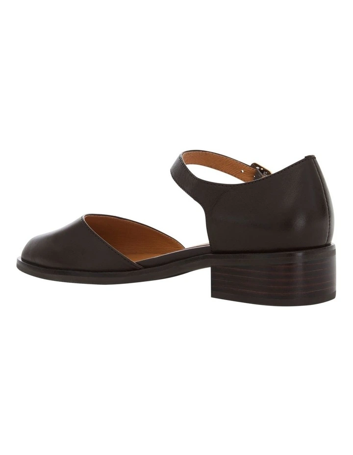 Jesinta Flat Shoes in Chocolate Leather image 3