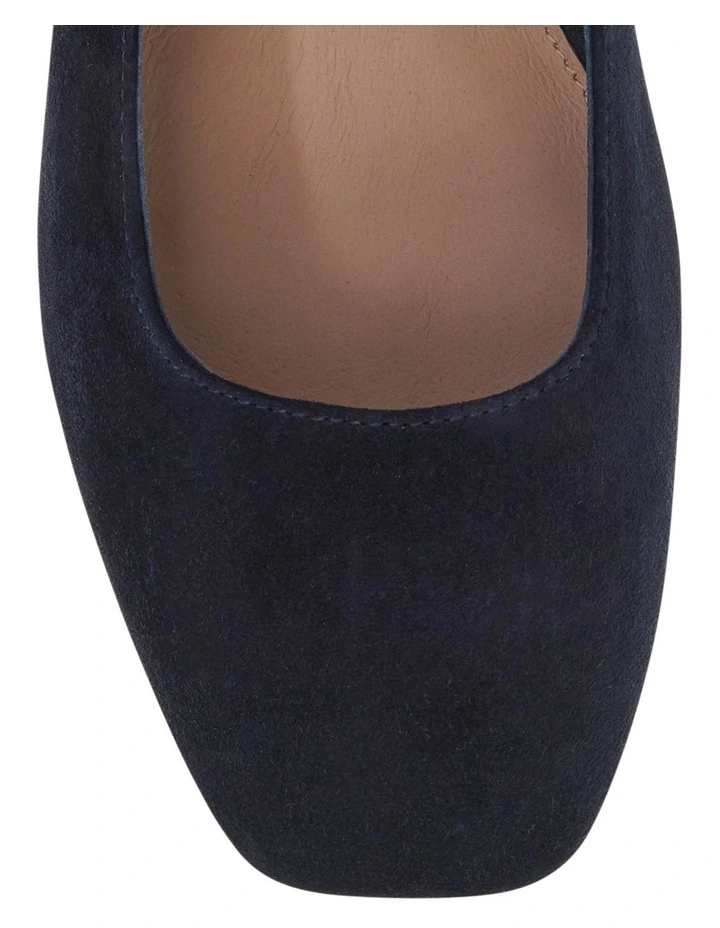 Bonnie Flat Shoes in Navy Suede image 4