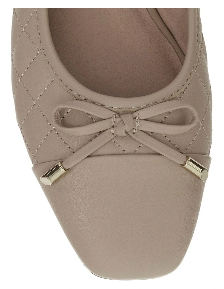 Belgium Flat Shoes in Nude Leather image 4