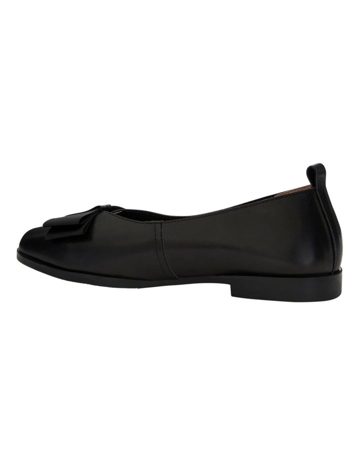 Darling Flat Shoes in Black Leather image 3