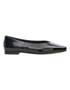 Piazza Ballet Flats in Black Patent Leather