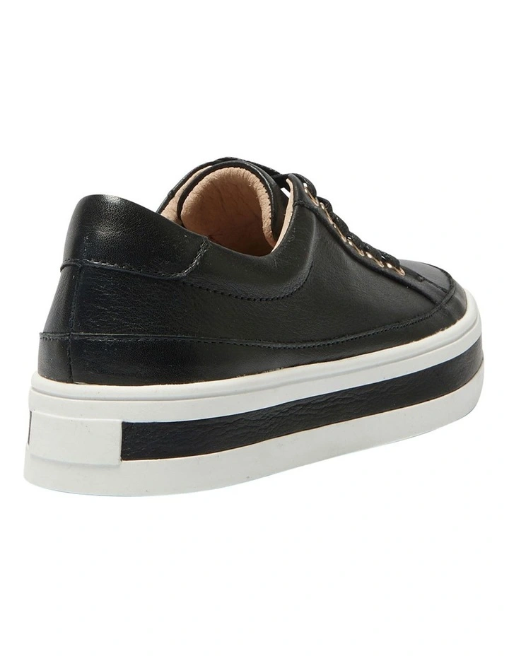 Uruguay Sneakers in Black Leather image 4