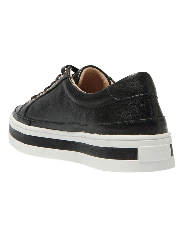 Uruguay Sneakers in Black Leather image 6