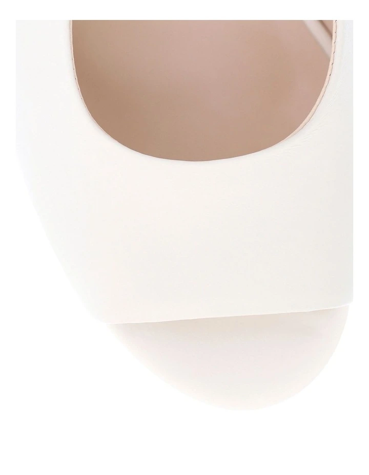 Martina Sandals in Ivory image 4