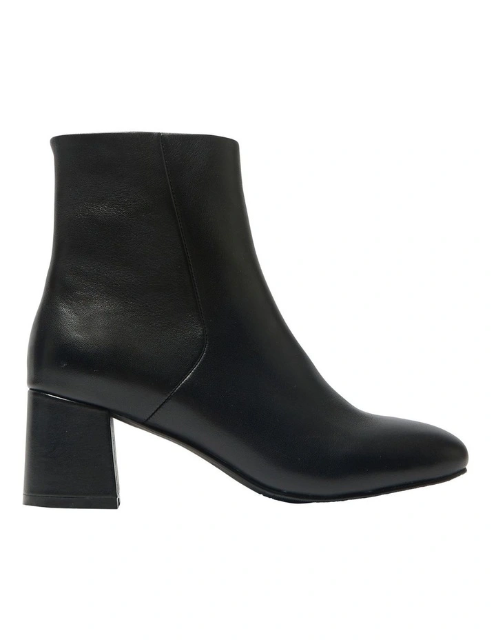Dakota Boots in Black Leather image 1