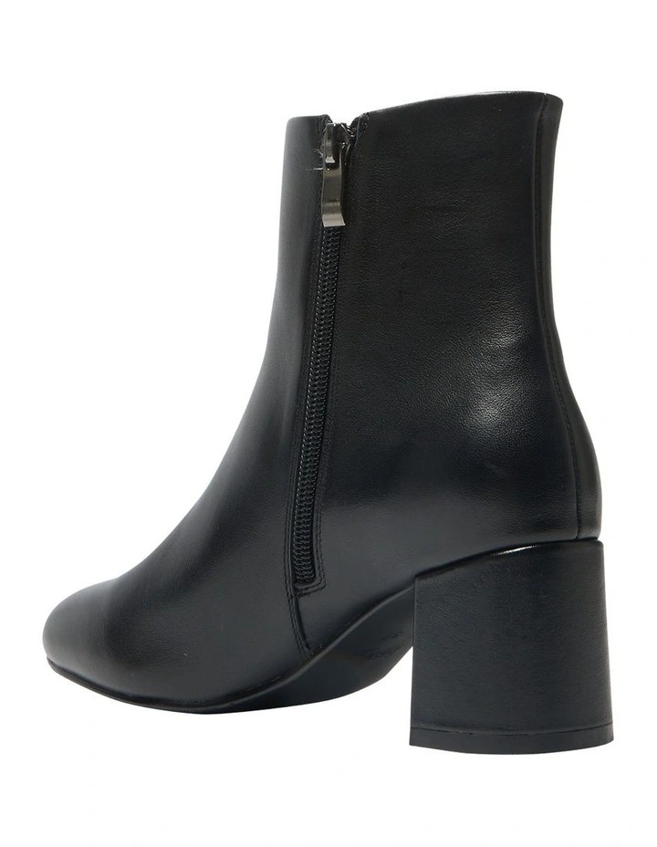 Dakota Boots in Black Leather image 3