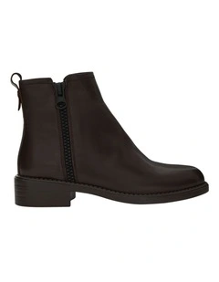 Merchant Leather Boots in Chocolate